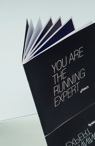 <strong> YOU ARE THE RUNNING EXPERT </strong><br>
Asics Imagebroschüre in Zusammenarbeit mit Buero NOC