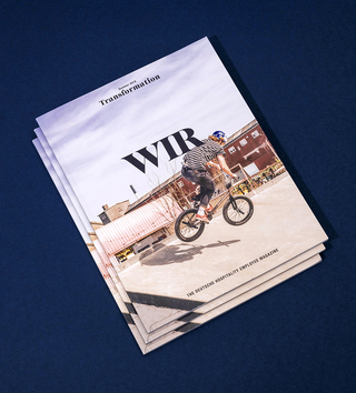 <strong> WIR <br></strong>
Mitarbeitermagazin <br>
Deutsche Hospitality