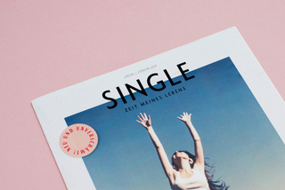 <strong>SINGLE <br></strong>
Magazinentwurf